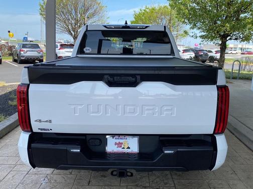 White 2022 Toyota Tundra SR5