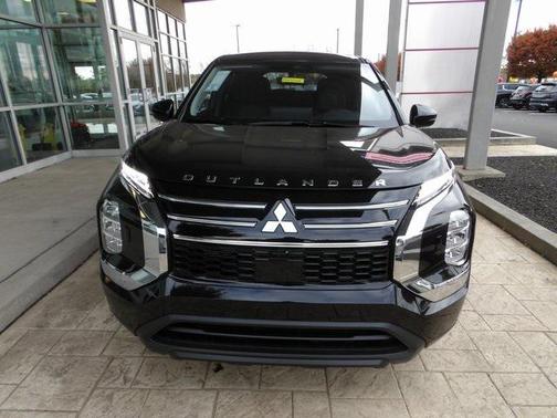 2025 Mitsubishi Outlander ES 2.5 S-AWC