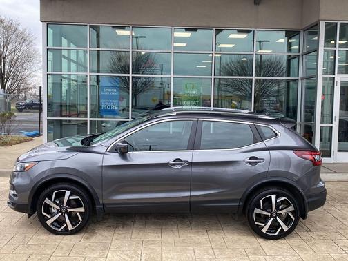 2022 Nissan Rogue Sport SL