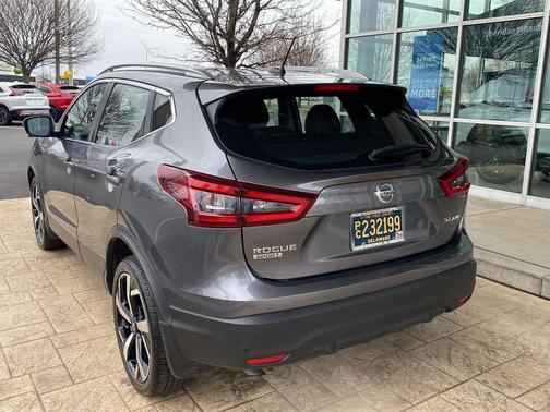 2022 Nissan Rogue Sport SL