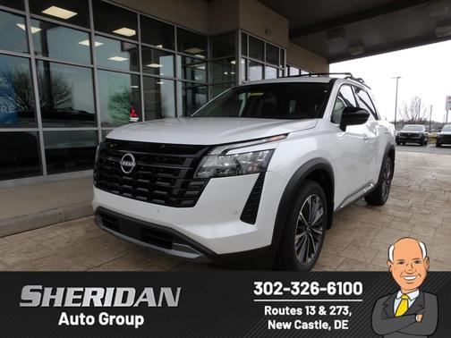 Everest White Pearl Tricoat 2026 Nissan Pathfinder Platinum