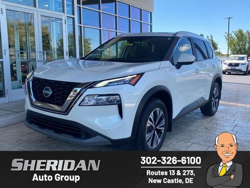 Pearl White Tricoat 2023 Nissan Rogue SV