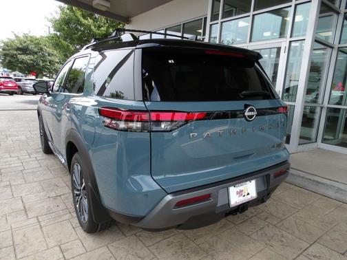2T TEAL BL 2026 Nissan Pathfinder Platinum