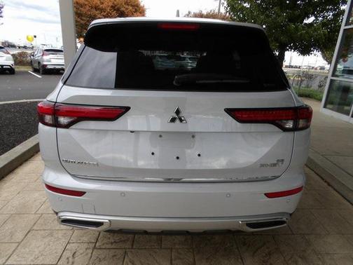 2025 Mitsubishi Outlander PHEV SE S-AWC