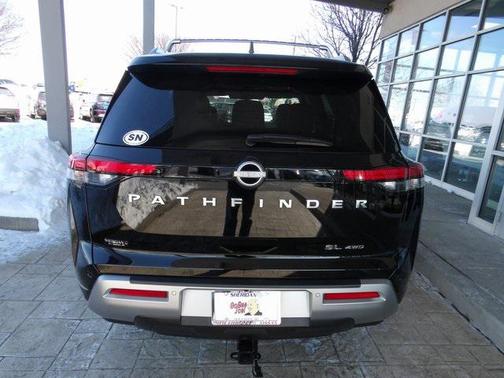 2024 Nissan Pathfinder SL 4WD