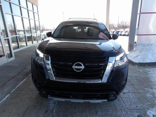 2024 Nissan Pathfinder SL 4WD