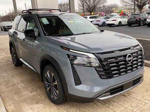 2026 Nissan Pathfinder Platinum