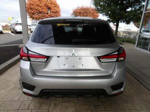 2025 Mitsubishi Outlander Sport SE