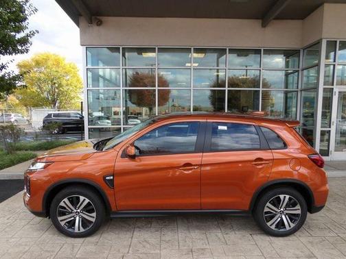 2025 Mitsubishi Outlander Sport SE