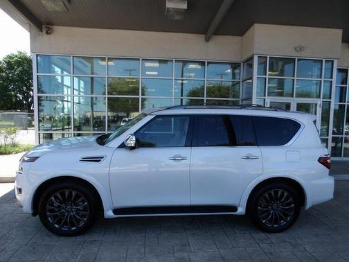 2024 Nissan Armada Platinum 4WD
