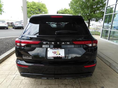 Cosmic Black 2026 Nissan Rogue SL