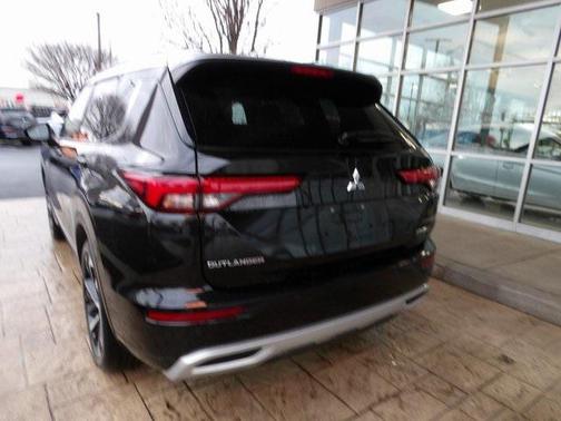 2025 Mitsubishi Outlander PHEV SEL