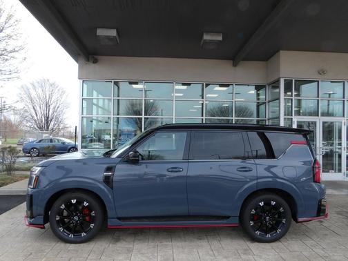 NISMO Stealth Gray/Super Black 2026 Nissan Armada NISMO