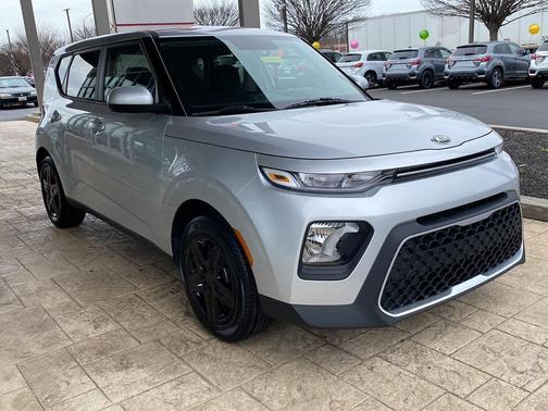 Sparkling Silver 2021 Kia Soul LX