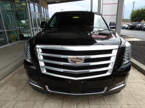2018 Cadillac Escalade ESV Premium Luxury