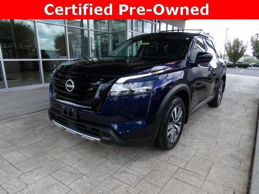 2023 Nissan Pathfinder SL 4WD