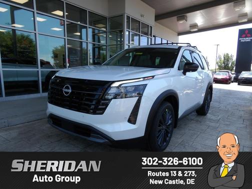 Everest White Pearl Tricoat 2026 Nissan Pathfinder SL