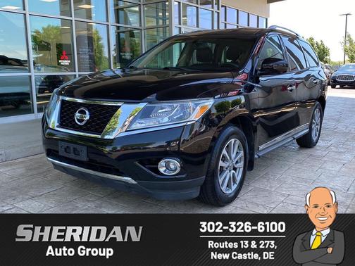 Magnetic Black Metallic 2016 Nissan Pathfinder SL