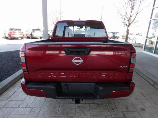 2025 Nissan Frontier SV