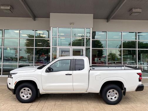 Glacier White 2023 Nissan Frontier S