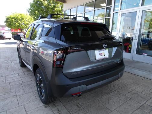 Gun Metallic 2026 Nissan Kicks SV
