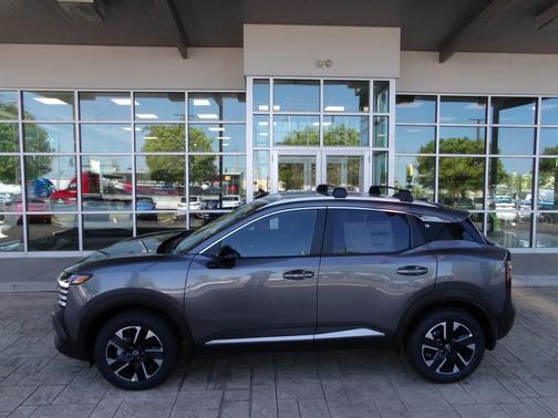 Gun Metallic 2026 Nissan Kicks SV