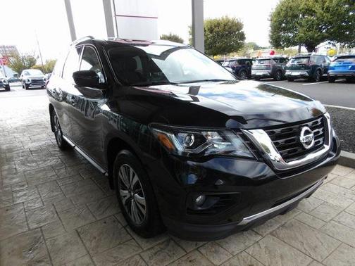 2019 Nissan Pathfinder SL