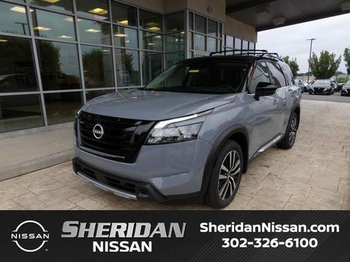 2025 Nissan Pathfinder Platinum 4WD