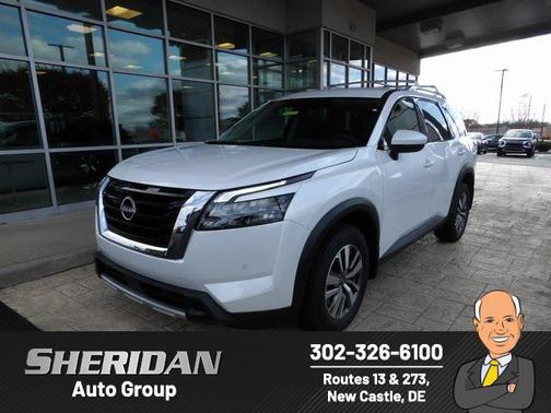 2025 Nissan Pathfinder SL 4WD