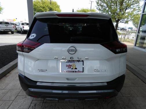 2022 Nissan Rogue SL