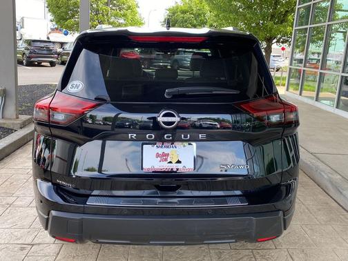 Super Black 2024 Nissan Rogue SV