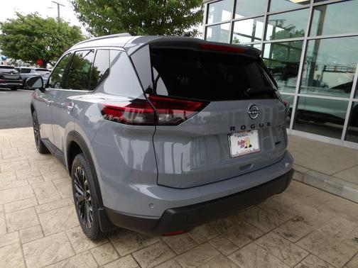 Boulder Gray Pearl 2026 Nissan Rogue Dark Armor
