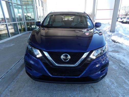 2022 Nissan Rogue Sport SV