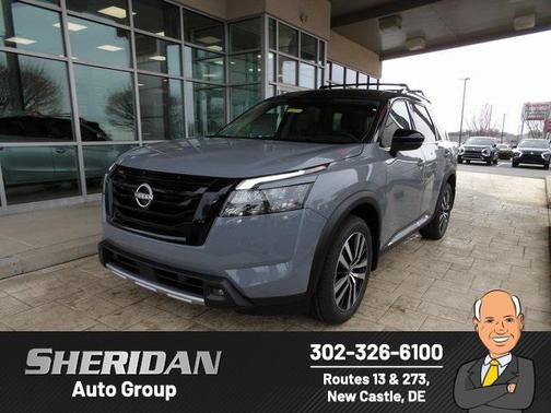 2025 Nissan Pathfinder Platinum 4WD