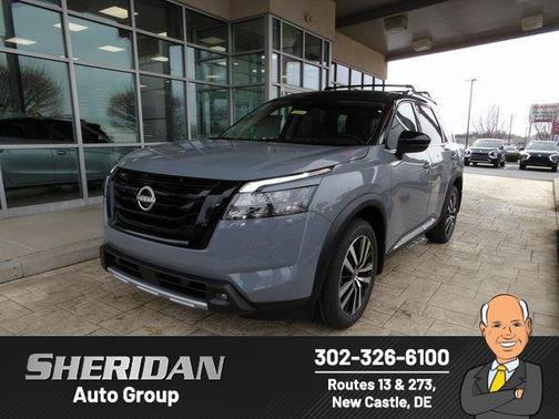 2025 Nissan Pathfinder Platinum 4WD