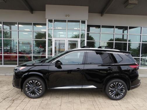 Super Black 2026 Nissan Rogue Platinum