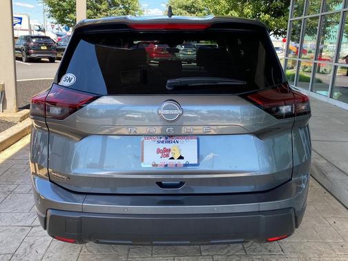 Gun Metallic 2025 Nissan Rogue S