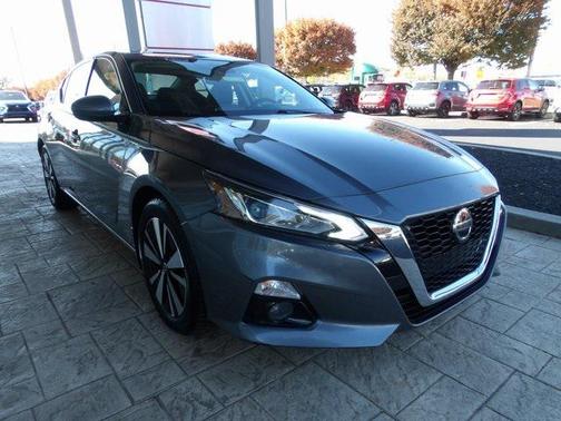 2020 Nissan Altima 2.5 SV