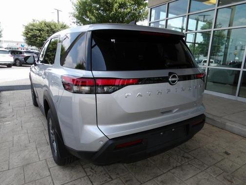2025 Nissan Pathfinder S 4WD