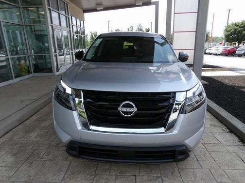 2025 Nissan Pathfinder S 4WD