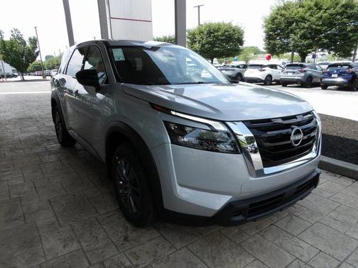 2025 Nissan Pathfinder S 4WD
