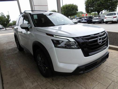 2025 Nissan Pathfinder SV 4WD