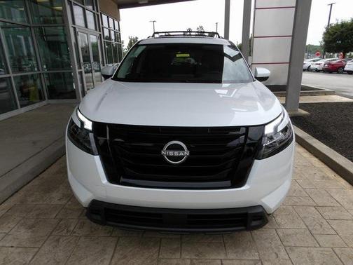 2025 Nissan Pathfinder SV 4WD