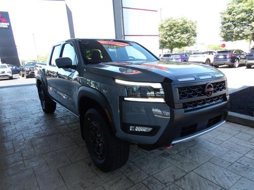 Boulder Gray Pearl 2026 Nissan Frontier PRO-4X