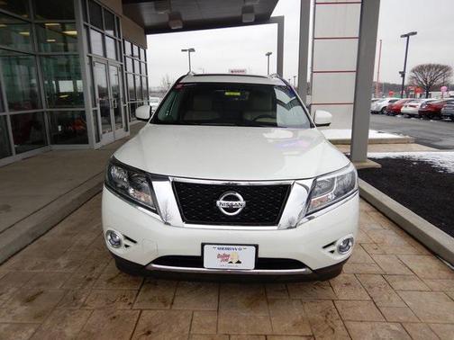 2016 Nissan Pathfinder SL