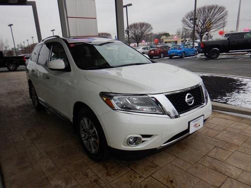 2016 Nissan Pathfinder SL