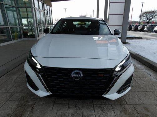 2023 Nissan Altima SR VC-Turbo FWD