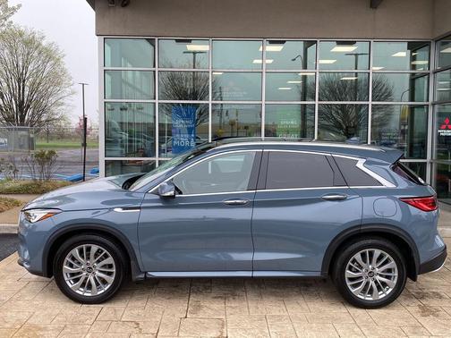 2023 INFINITI QX50 LUXE AWD