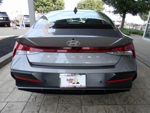 2024 Hyundai ELANTRA HEV Limited