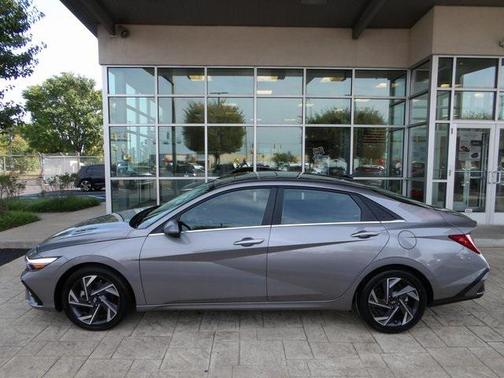 2024 Hyundai ELANTRA HEV Limited